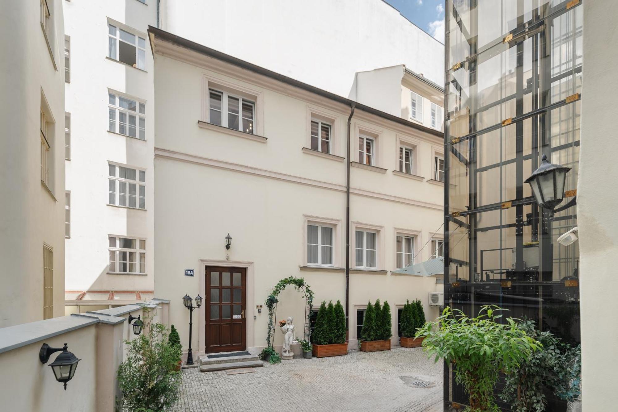 ホテル Prague Old Town Liliova Garden エクステリア 写真